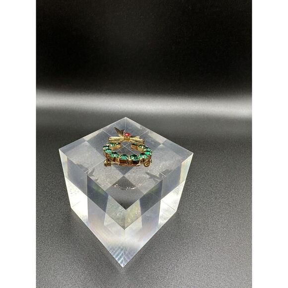 Vintage Eisenberg Ice Signed Gold Tone Rhinestone Christmas Wreath Brooch - Picture 5 of 9